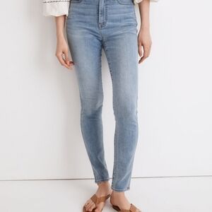 NWT 11" High Rise Roadtripper Madewell Jeans sz 28
